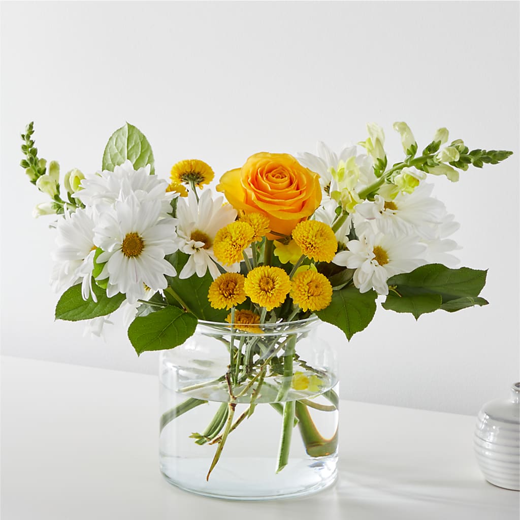 Sun Salutation Bouquet – Country Cottage Floral Creations, Conroe TX