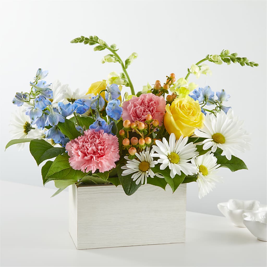 Sun Salutation Box Bouquet – Country Cottage Floral Creations, Conroe TX