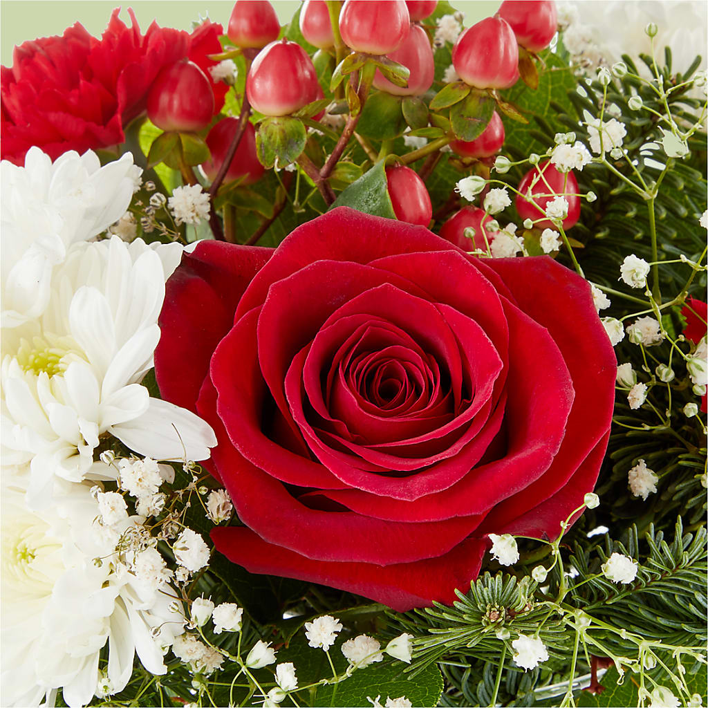 Chance of Flurries Bouquet –  Country Cottage Floral Creations, Conroe TX