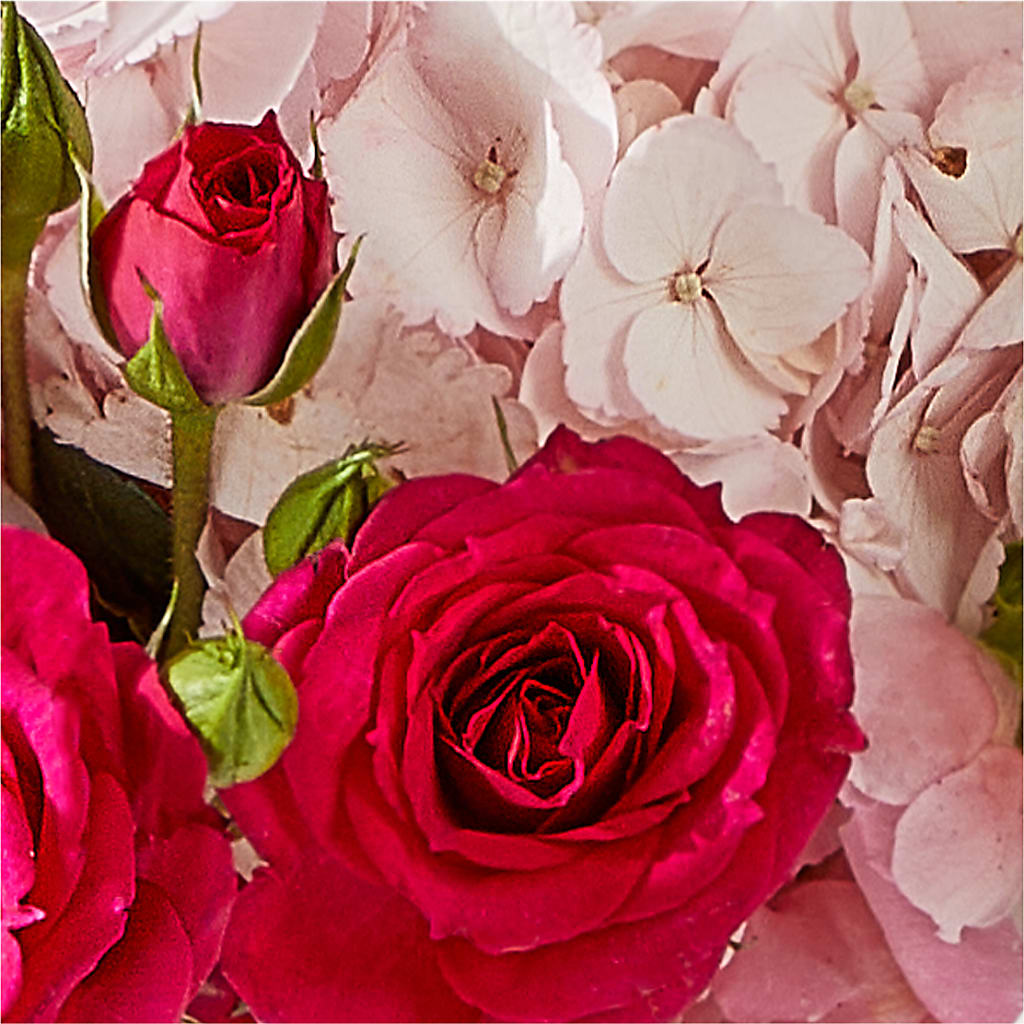 Glitz & Glam Bouquet –  Country Cottage Floral Creations, Conroe TX