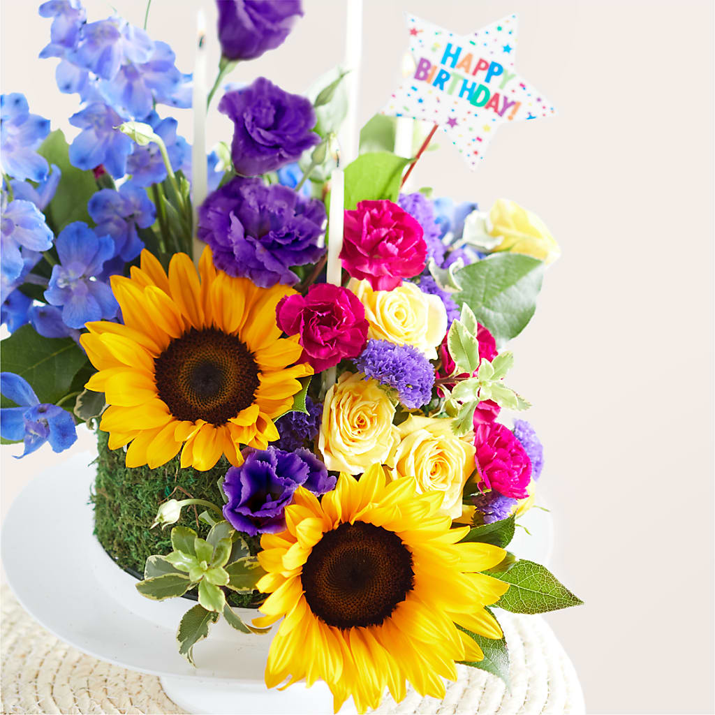 Star of the Day Floral Cake –  Country Cottage Floral Creations, Conroe TX